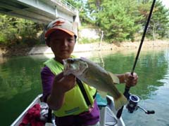 ブラックバス釣り