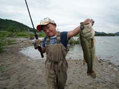 ブラックバス_青野ダム