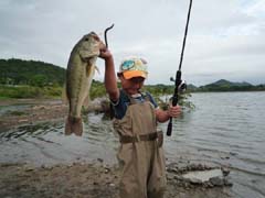 ブラックバス_青野ダム